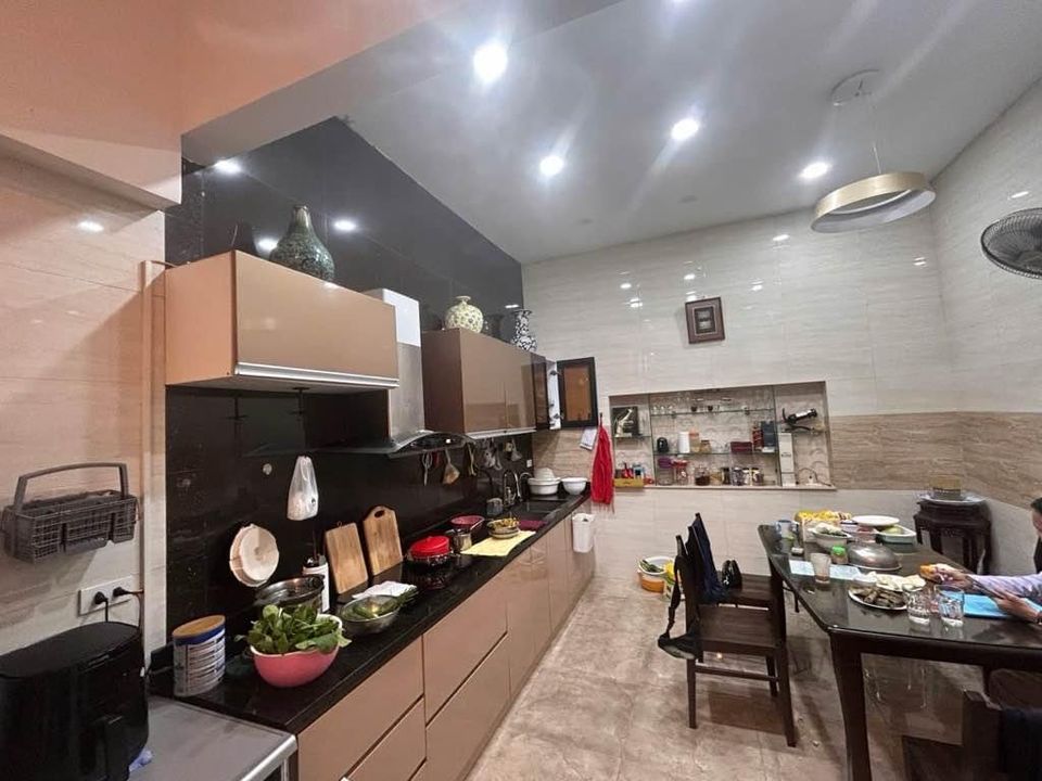 Bán nhà Cầu Đất, Hoàn Kiếm ngõ trước nhà ba gác đua