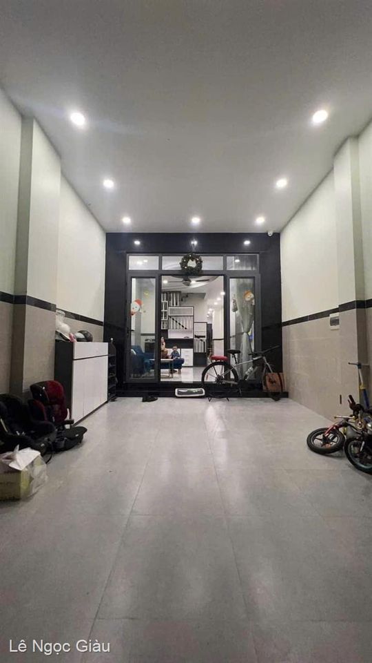 Bán nhà 4 tầng trung tâm quận 2 giá 6,5 tỷ, diện tích 80m2
