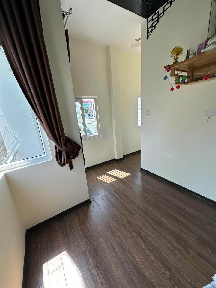 Bán nhà 2,5 tầng Lê Độ, Chính Gián, Thanh Khê giá nhỉnh 2 tỷ, diện tích 55m2