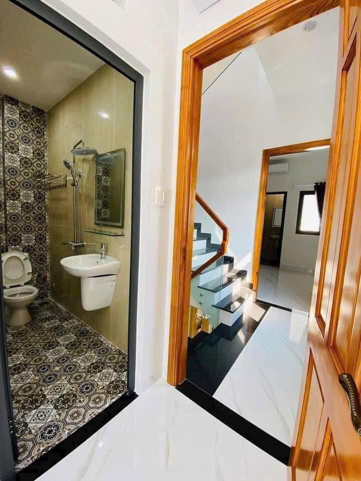 Bán nhà 4 tầng hẻm ô tô đường Bình Giã, phường 8, Vũng Tàu giá 5,5 tỷ, diện tích 44m2