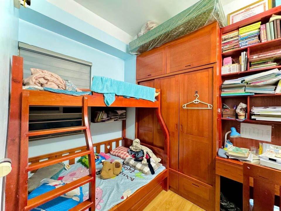 Bán chung cư Linh Đàm, 2 ngủ, 2 wc, full tiện tích giá 2,3 tỷ, diện tích 60m2