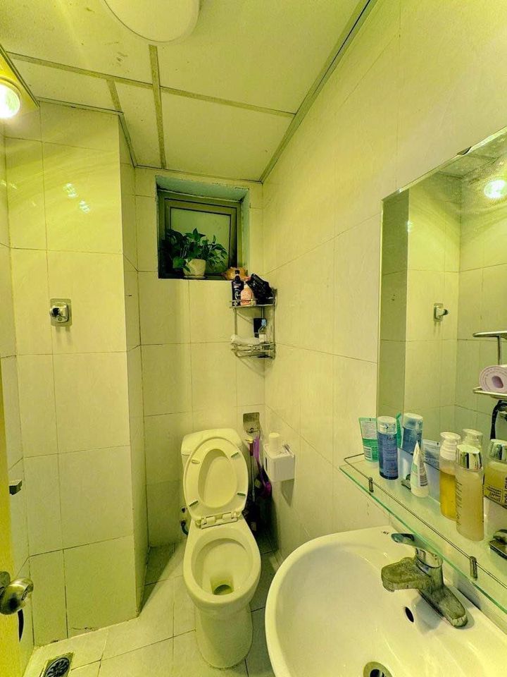 Bán chung cư Linh Đàm, 2 ngủ, 2 wc, full tiện tích giá 2,3 tỷ, diện tích 60m2