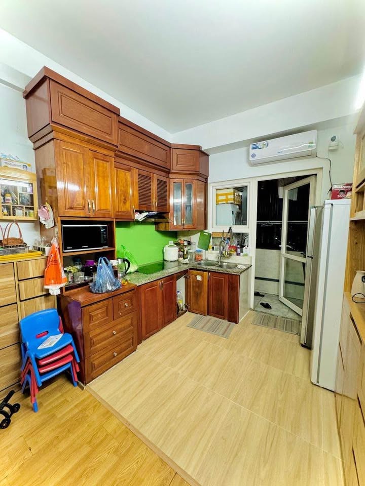 Bán chung cư Linh Đàm, 2 ngủ, 2 wc, full tiện tích giá 2,3 tỷ, diện tích 60m2