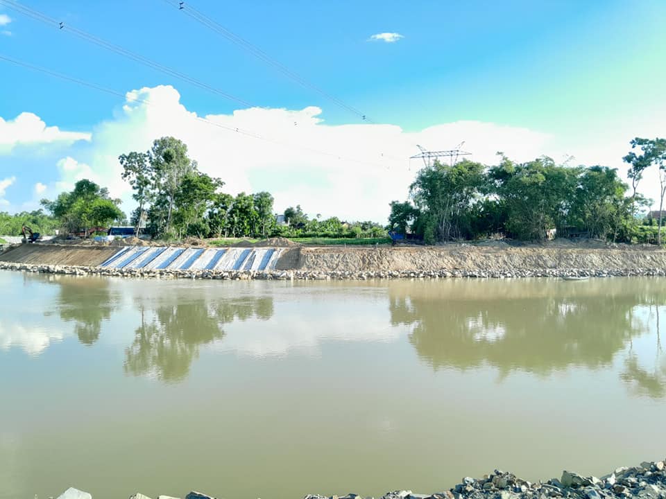 Chào báo lô view sông Yên, 2 mặt tiền siêu đẹp, diện tích 700m2 có 400m2 đất ở, giá 4,79 tỷ