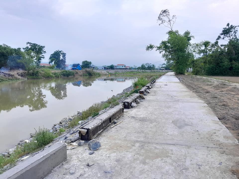 Chào báo lô view sông Yên, 2 mặt tiền siêu đẹp, diện tích 700m2 có 400m2 đất ở, giá 4,79 tỷ