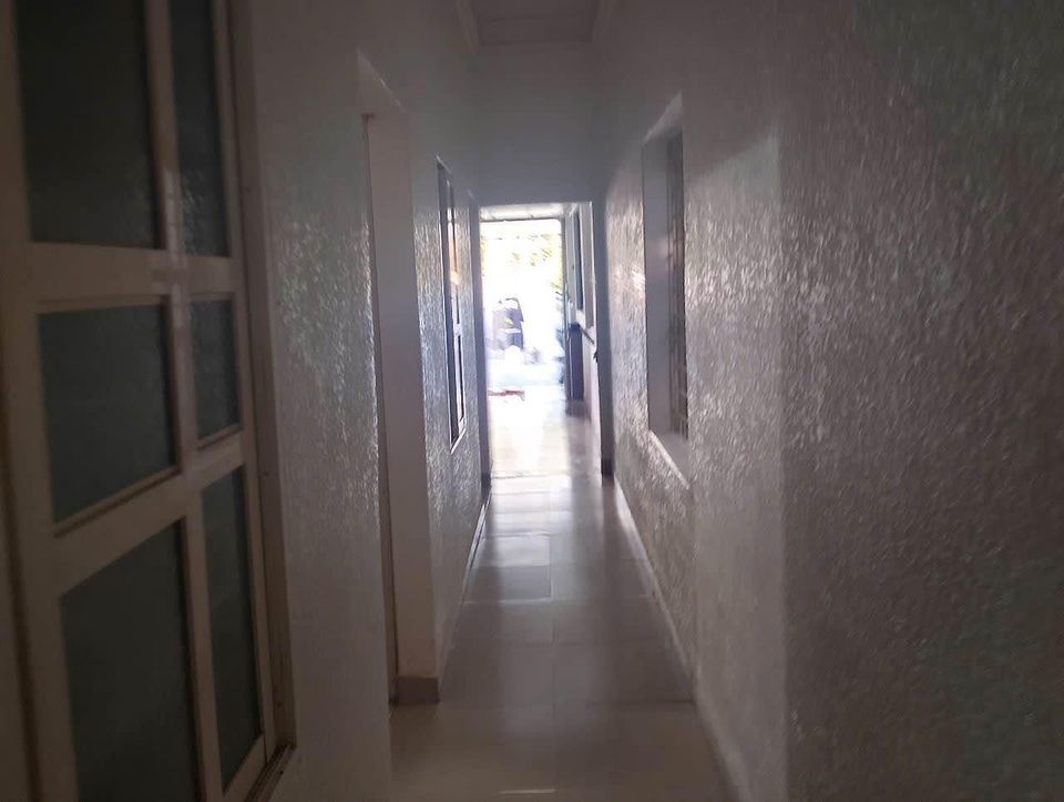 Bán căn nhà phường Quảng Thắng, đường Nguyễn Phục, đường rộng 20m, sổ cất két