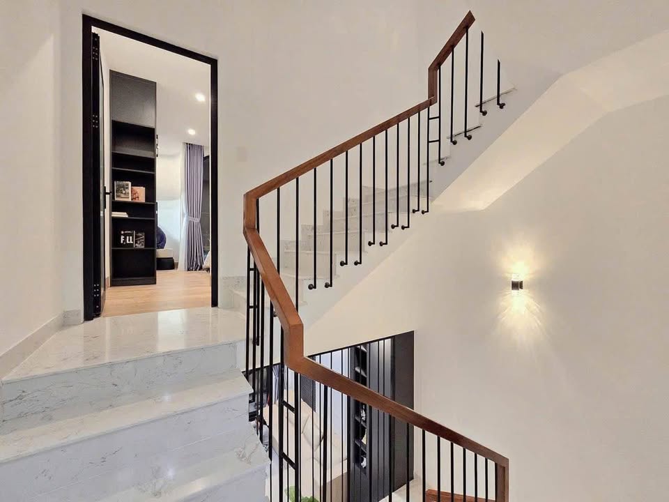 Bán nhà 56m2, 4 tầng, 4 phòng ngủ mặt tiền đường Đoàn Nhữ Hải, quận Thanh Khê, thành phố Đà Nẵng