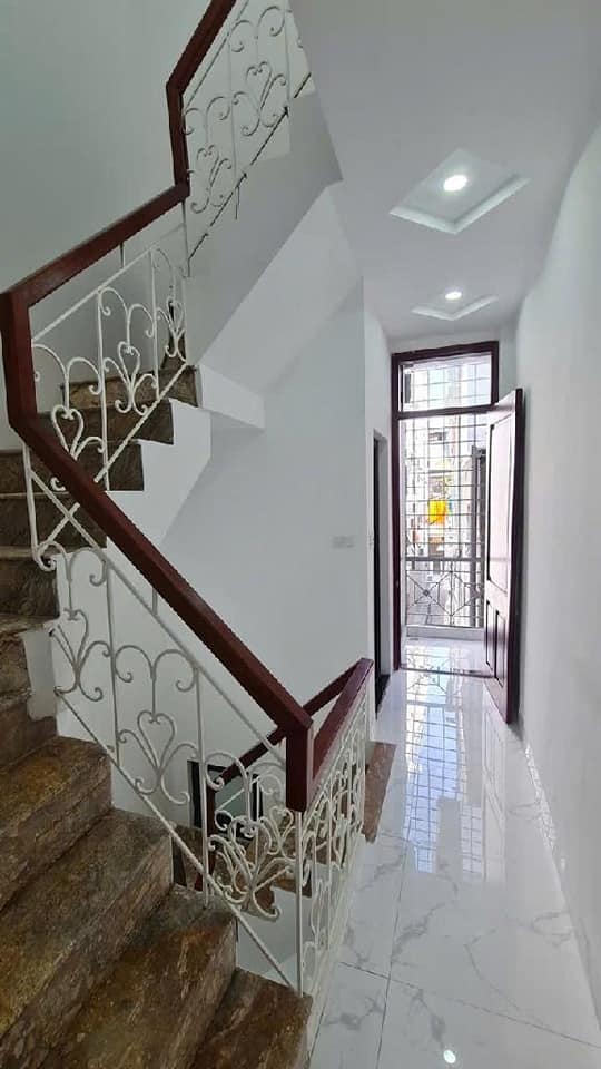Bán nhà Hồng Mai, 28m2, 4 tầng, 3 ngủ, chào giá hơn 5 tỷ nhỏ