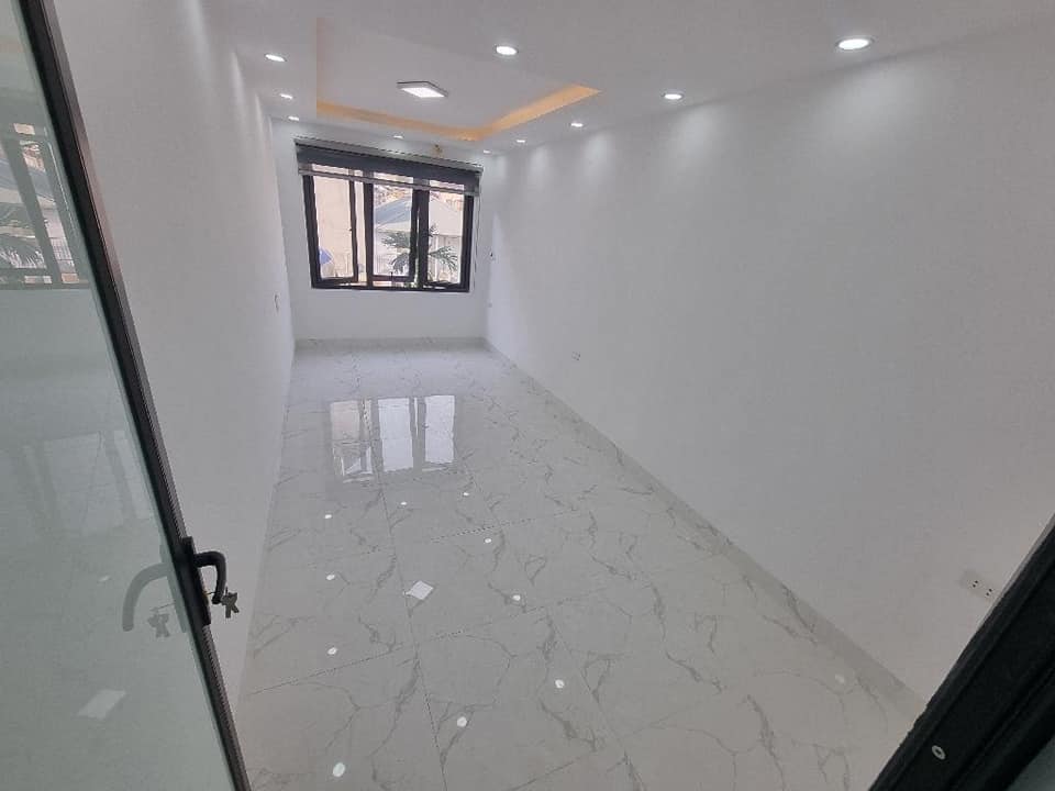Bán nhà Hồng Mai, 28m2, 4 tầng, 3 ngủ, chào giá hơn 5 tỷ nhỏ