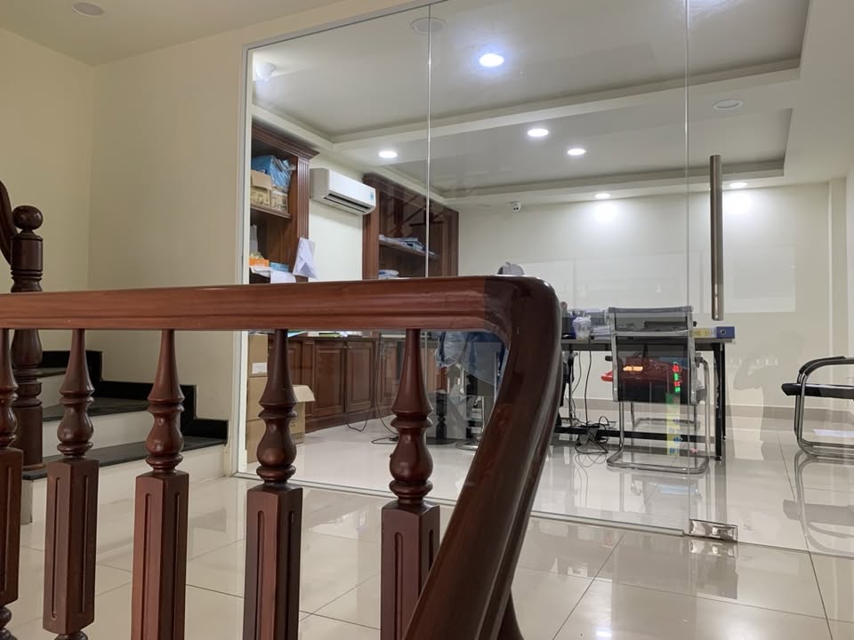 Bán nhà 5 tầng – hẻm ô tô né nhau – cách Lã Xuân Oai 30m