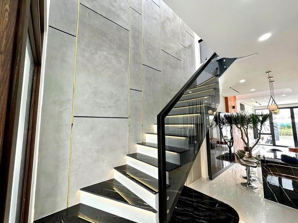 Bán ngôi nhà tâm huyết mới xây thành phố Thủ Dầu Một 125m2