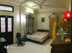 Nhà xinh 3 tầng, 3 ngủ full đồ, ngõ rộng Lê Đại Hành giá siêu yêu chỉ 6 triệu