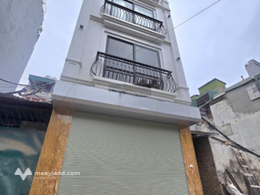 Bán nhà Đội Cấn thông ngõ Hoàng Hoa Thám. Diện tích 29m2, xây 6 tầng, chỉ 15.5 tỷ