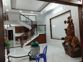Bán nhà 3 tầng 3 mê mới (Móng Băng) mặt tiền đường Bạch Thái Bưởi, cạnh chợ Hòa Khánh