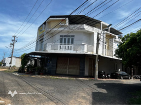 Cho thuê căn góc mặt tiền đường Nguyễn Hồng Sơn, phường Phú Đông, Tuy Hòa, diện tích 70m2, giá 4 triệu/tháng