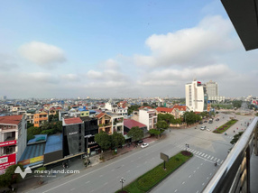 Cho thuê tòa nhà 7 tầng mặt đường ĐÔNG A