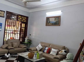 Nhà 3 tầng mặt phố view hồ Phủ Lý - Vị trí đắc địa, an ninh tuyệt đối