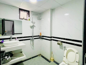 Bán nhà ngõ158 ngọc hà , dt : 33/37m2 ,5 tầng ,mt : 3 m 9.2 tỷ ba đình