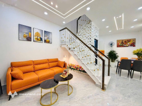 Bán Nhà Riêng 2PN,2WC,80m2 giá 3tỷ5 đang cho thuê 15triệu/tháng, gần trường học và siêu thị có SHR.