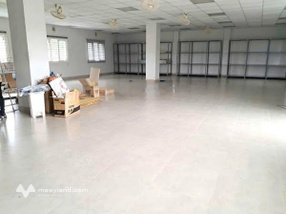 Cho thuê nhà 3 lầu đường Nguyễn Văn Linh Quận 7, có PCCC, thang máy