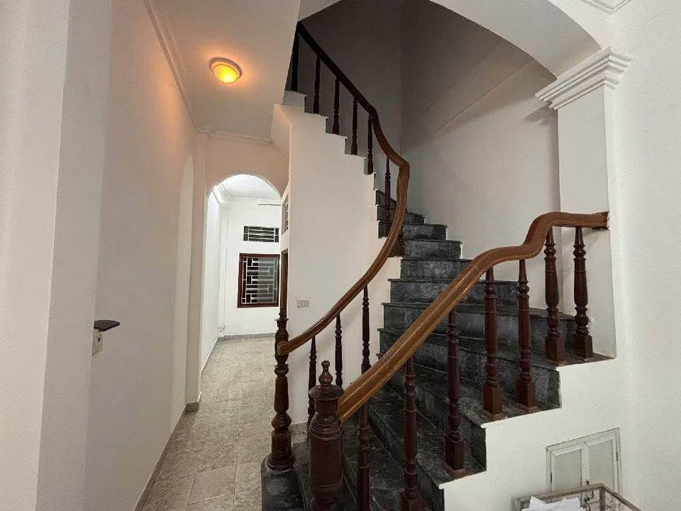 Nhà Mỹ Đình 4 tầng, diện tích 36m2, ngõ rộng thoáng, giá chỉ 6 tỷ