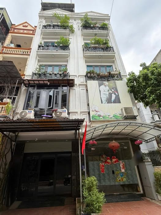 Nhà đẹp 67m² tại Hà Đông - Full nội thất, ngõ thông ô tô vào nhà