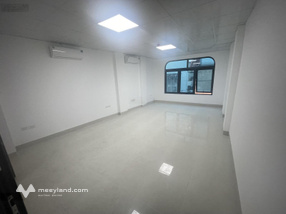 Cho thuê văn phòng đường Thiên Hiền 45m2 nhà mới 5tr7