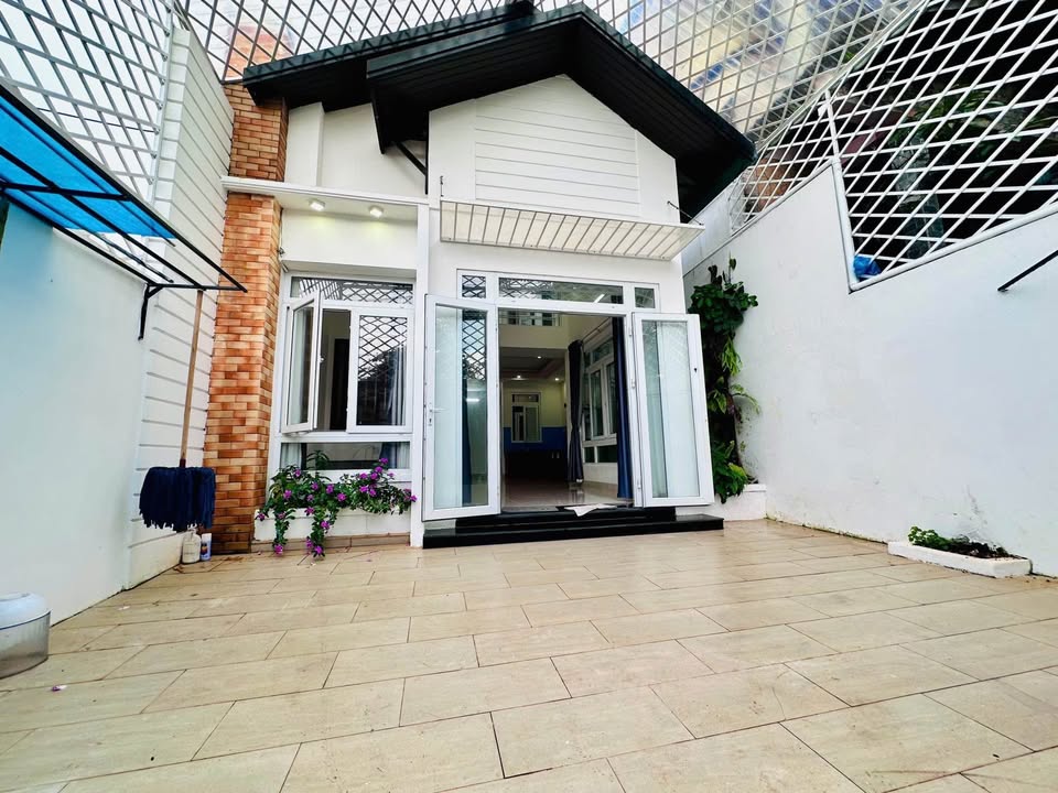 Nhà 1 trệt 1 lầu hẻm 428 Hùng Vương, Buôn Ma Thuột - 3.8 tỷ