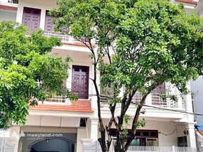 Chào bạn, chúng tôi đang có một căn biệt thự 3 tầng siêu đẹp tại Khu đô thị Hòa Vượng, Nam Định cần bán