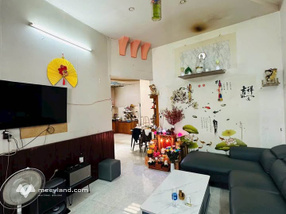 Nhà hẻm xe máy, trung tâm phố, 2 phòng ngủ, 109m2, giá tốt