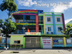 Nhà trung tâm hành chính bàu bàng cách xí nghiệp 50m