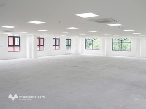 Cho thuê văn phòng mặt tiền đường nam kỳ khởi nghĩa, dt 202m² cho thuê tầng 1