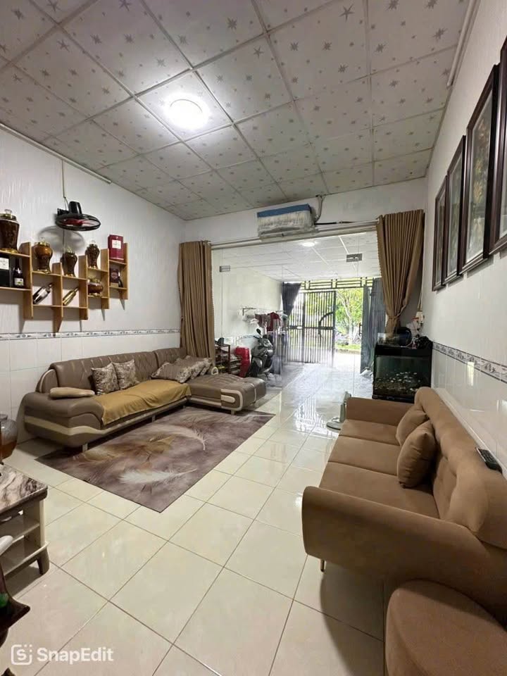 Nhà mặt tiền Lương Văn Can - Rạch Giá - Vừa ở vừa kinh doanh, lộ ô tô rộng rãi