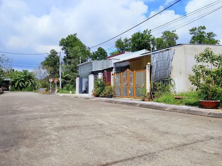 Nhà tái định cư Phú Nhuận, 110m2, hướng Tây Nam, giá 1,3 tỷ