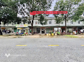 gia đình cần bán dãy trọ 150m gồm 1 kiot và 4 phòng trọ