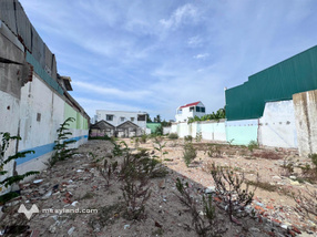 Cho Thuê Lô Đất Lớn Đẹp Mặt Tiền Đường 2/4 Khu Vực Kinh Doanh, Gần Trung Tâm Phố