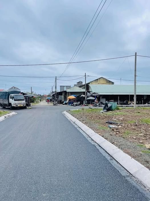 Đất vàng Chợ Yến, An Hoà, Tuy An 6m x 18,5m, full thổ cư, giá hời