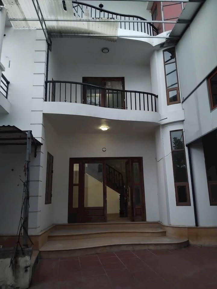 Đất vàng Phật Tích thổ cư 258m2 tặng nhà 3 tầng hiện đại và xưởng sản xuất