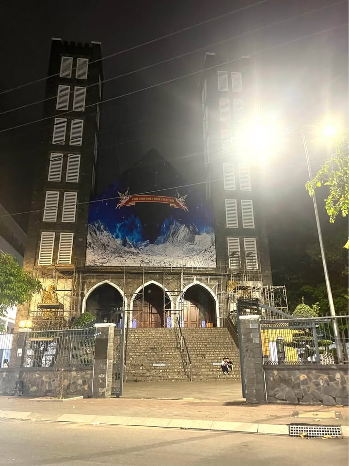 Đất Dĩ An 74.8m2 sổ riêng, hướng Tây Nam, ô tô vào tận nơi - Giá 3.5 tỷ