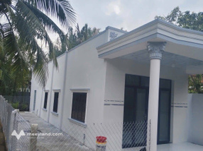 Nhà đẹp trung tâm Mỏ Cày Nam - sổ hồng thổ cư, giá chỉ 899 triệu