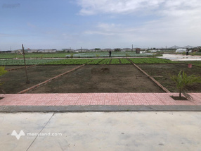 Đất mặt biển cách bãi tắm 100m