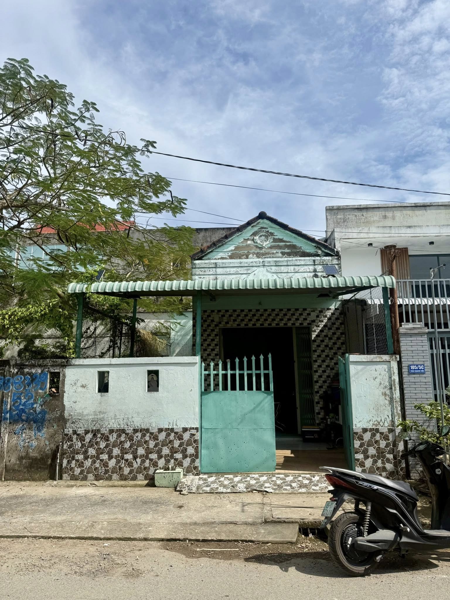 Nhà 96,5m2 mặt tiền hẻm 8m, giá 2,65 tỷ Cần Thơ