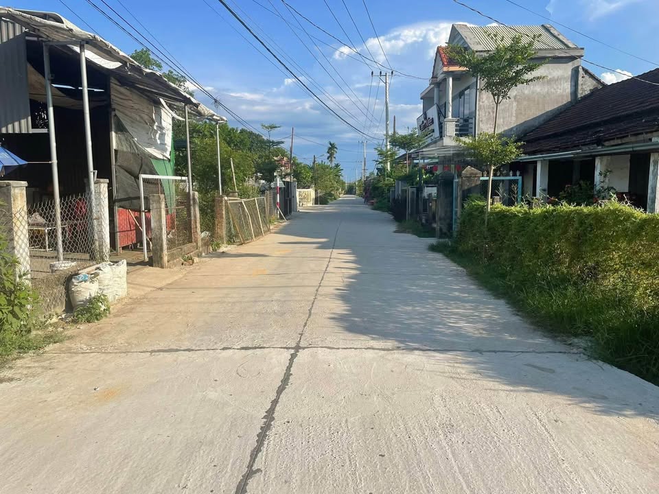 Nhà vườn 370m2 Đà Nẵng - Sổ đỏ sẵn sàng, giá hời 750 triệu