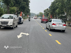 Hiếm! Mặt phố Tư Đình phân lô quân đội view công viên gần AEON, sân golf kinh doanh đỉnh