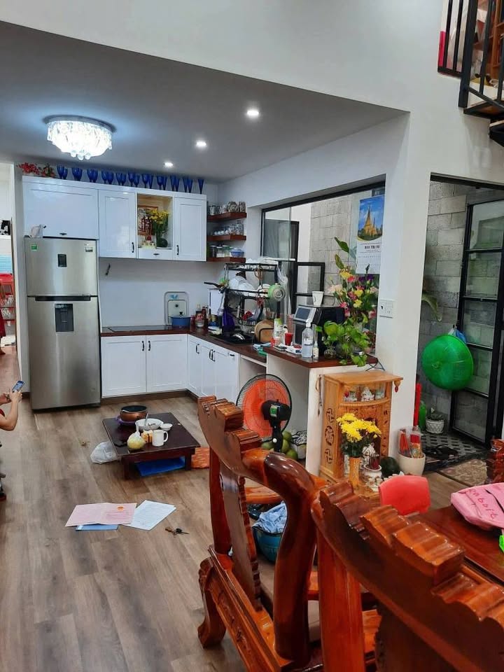 Nhà Vũng Tàu 2,3 tỷ, 90m2, 2 phòng ngủ, hẻm ô tô, thiết kế xịn sò