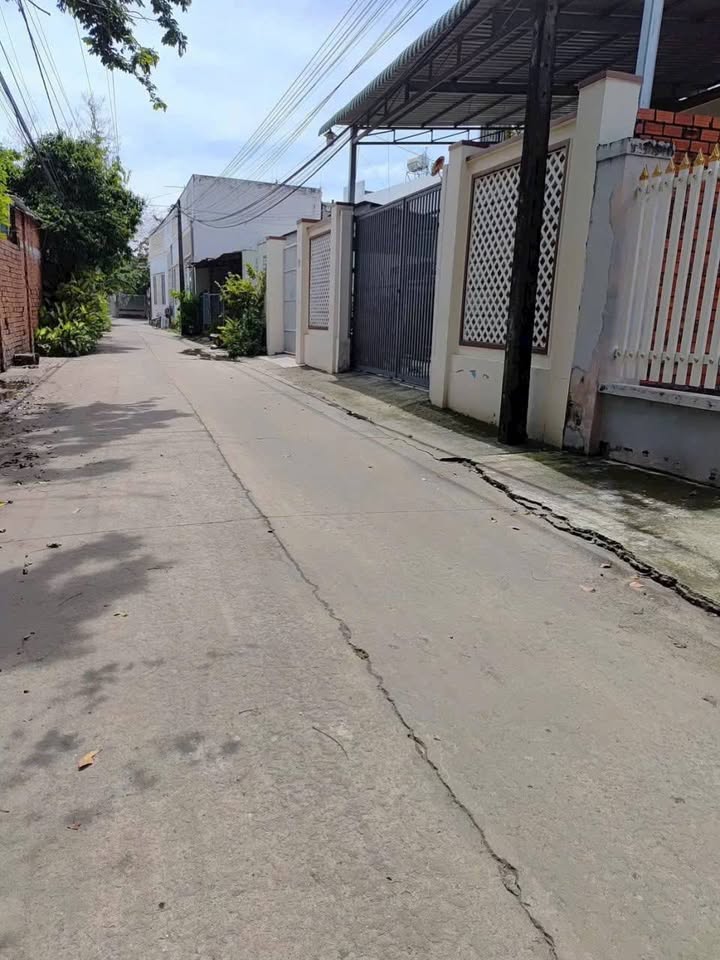 Bán đất vuông vắn, nở hậu 19m tại Phường 4, Tây Ninh, đường xe hơi