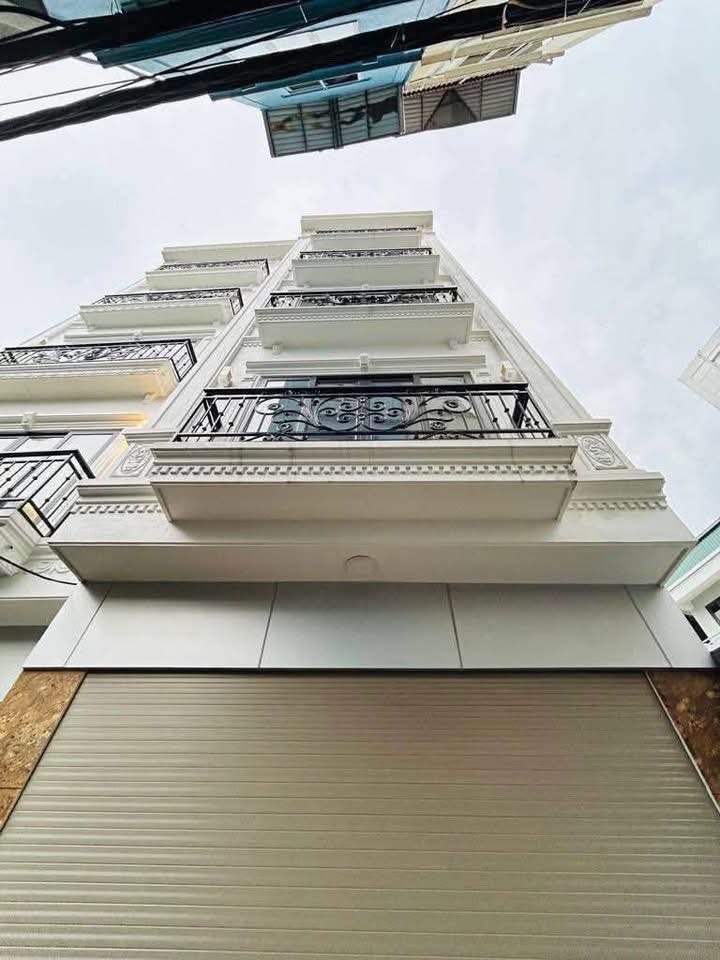 Giải Phóng ngõ 40m, 5 tầng thang máy, sát phố tiềm năng