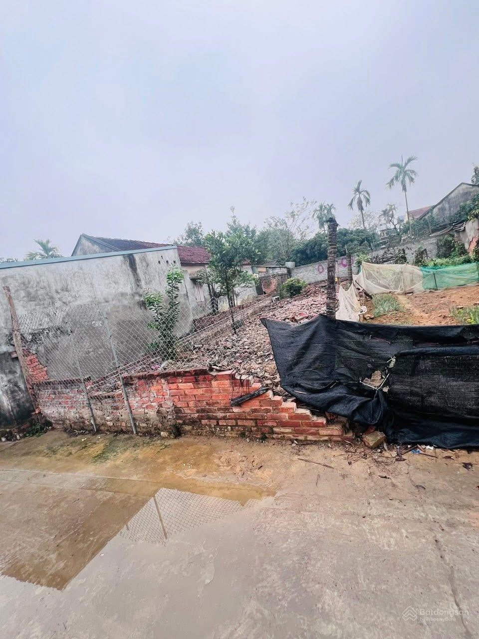 Cần bán mảnh đất full thổ cư tại Đông Yên, Quốc Oai