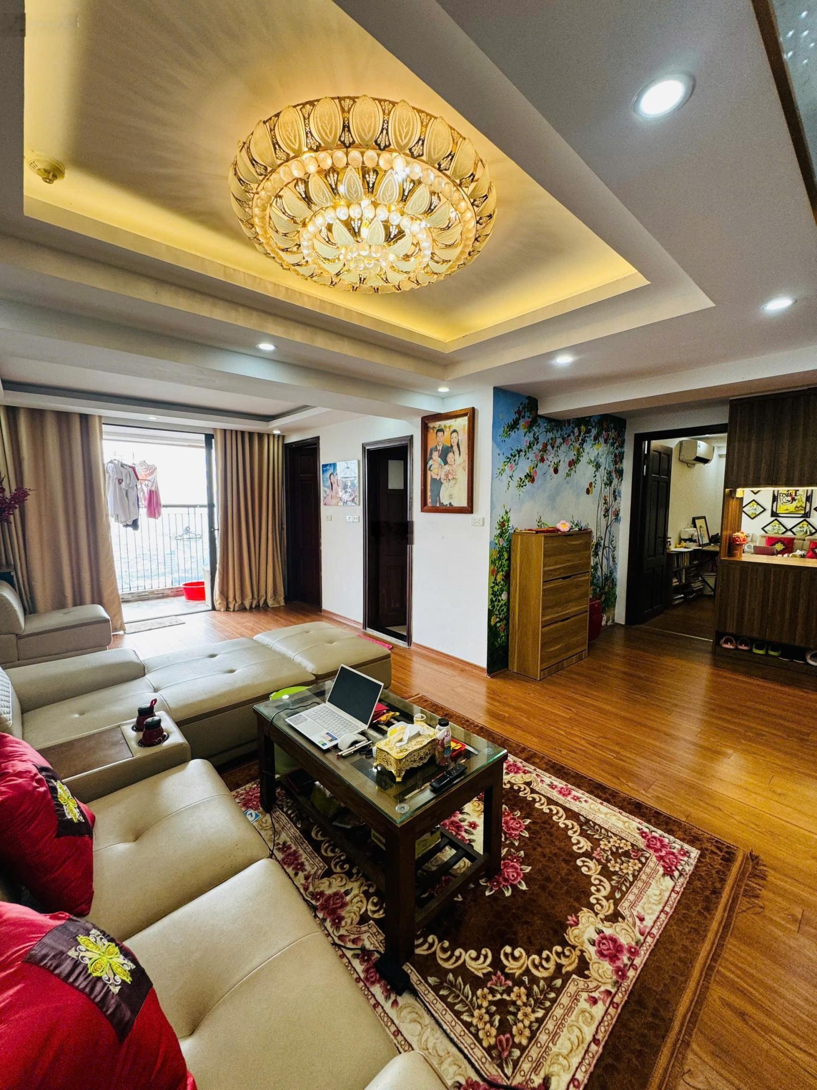 Chính chủ bán căn hộ The Nine, Phạm Văn Đồng, 17,6 tỷ, 142m2, tk 3N view đẹp, Lh: 0974584721