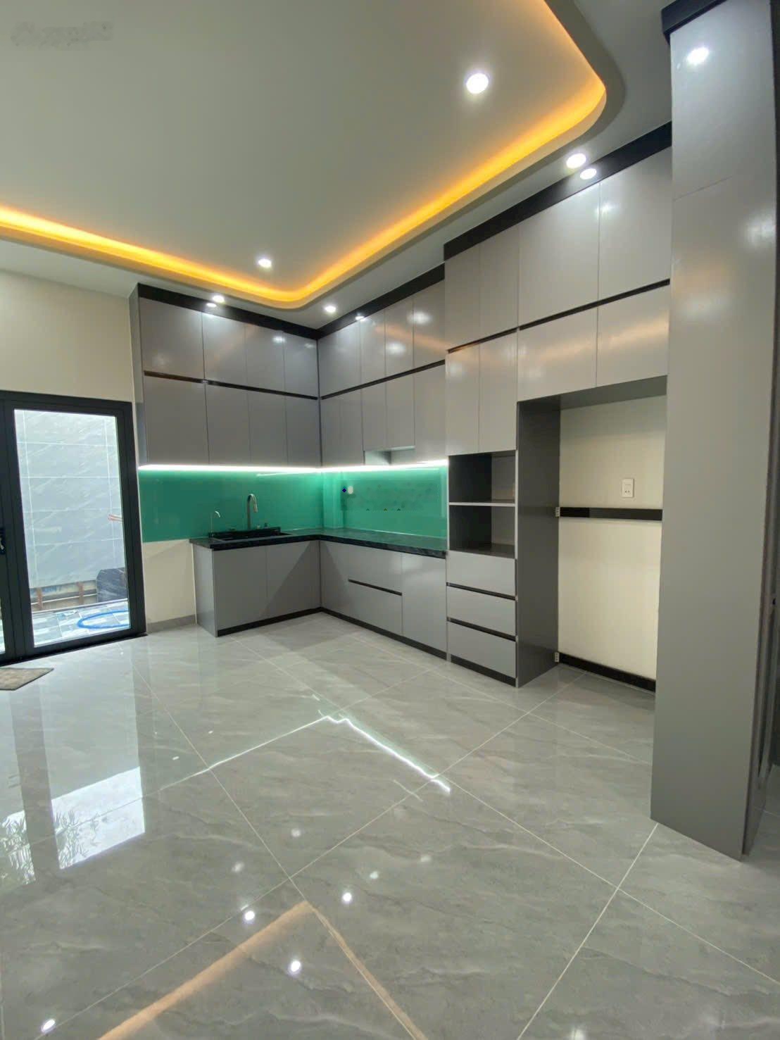 Cần bán nhà riêng xây mới 5mx17m, 1 trệt 3 lầu, nguyễn thị sóc, bà điểm, hóc môn